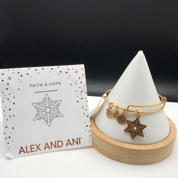 Alex and Ani Bracelet SNOWFLAKE PEARL INFUSION Charm Rafaelian Gold Bangle NWT - Picture 2 of 8